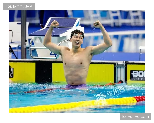 王顺在世界游泳锦标赛上勇夺金牌，刷新亚洲纪录