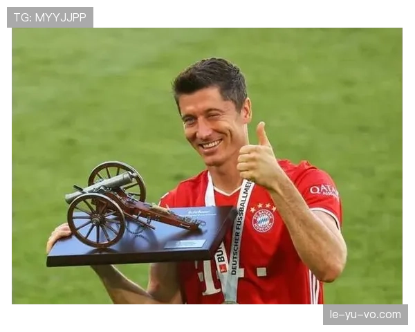 莱万多夫斯基欧洲金靴传奇再续 波兰神锋续写荣耀篇章