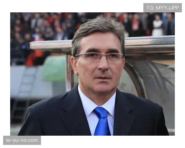 桑德兰传奇再现：条纹战袍背后的荣耀岁月引发球迷集体追忆