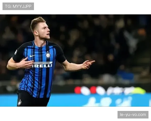 什克里尼亚尔后防稳健表现亮眼，状态持续提升引多方关注